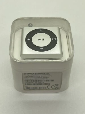 Apple Ipod Shuffle - 4. Generation Silver 2 GB 2010 Model MC584 Collector - Image 1 of 2