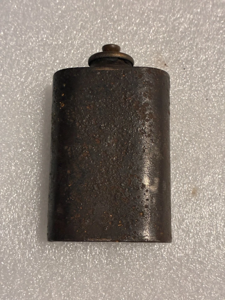 Botella de aceite original del ejército japonés para la bolsa de munición trasera. Foto 1 de 4