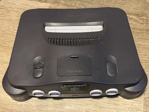 Consola Nintendo 64 Sistema N64 Consola Solo NUS-001 OEM Funciona *Restablecimiento pegajoso* - Imagen 1 de 6