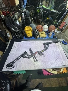 PSE Archery Omens Pro Solo Can Compound Bow Needs Bottom Cam - Picture 1 of 11