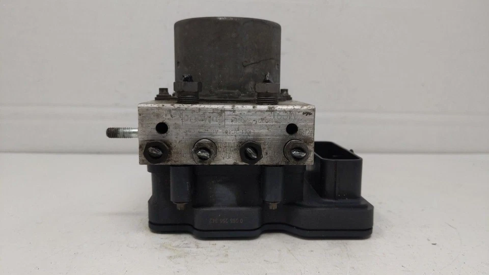 2015-2019 Ford Transit-150 Abs Pump Control Module LWFYH - Image 1 of 4