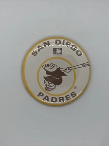 Botón Pinback Vintage Años 70 MLB San Diego Padres 3 1/2 Pulgadas - Hecho en EE. UU. - Imagen 1 de 3