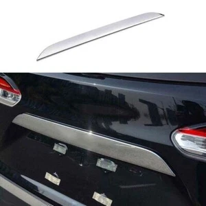 Protector de parachoques trasero cromado 2022-2023 tira superior para Toyota Corolla Cross 1 pieza - Imagen 1 de 4