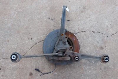 Dodge Charger R/T 2012-2014 tracción trasera eje delantero derecho nudillo rueda buje conjunto OEM Foto 1 de 4