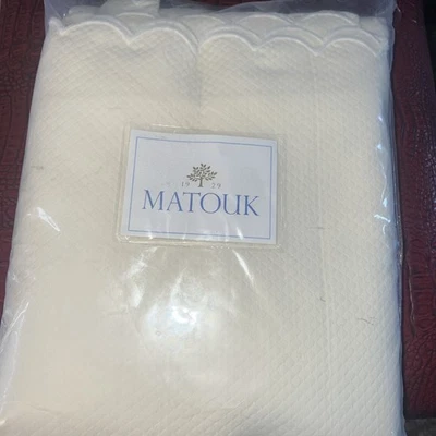 Matouk Queen Coverlet  Diamond Pique Ivory White Scallops New - Image 1 of 4
