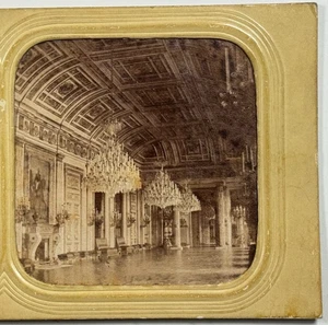 Verzierter Palastraum mit Kronleuchtern & handgefärbten farbigen Taschentüchern Stereoview Karte - Bild 1 von 7