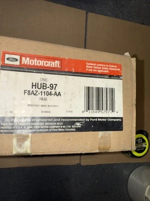 Conjunto de buje OEM MOTORCRAFT - se adapta a Crown Victoria 98-02 HUB-97 - Ford F8AZ-1104-AA Foto 1 de 4