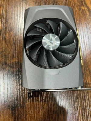 Tarjeta de gráficos ZOTAC Gaming GeForce RTX 4060 8GB SOLO no restaurada ni renovada Foto 1 de 4