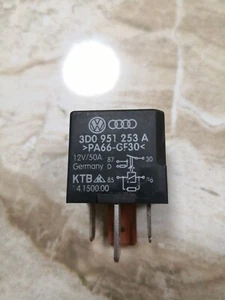 VW Touran 2005/Genuine Relay Module/3D0951253A/PA66-GF30 - Imagen 1 de 3