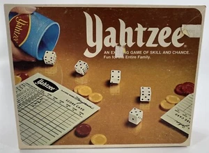 Yahtzee Game 1978 Lowe Milton Bradley Blue Cup dice chips box of score pads - Picture 1 of 18