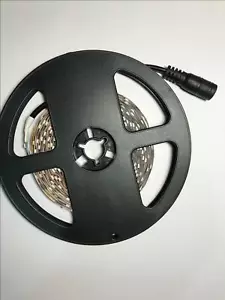 Tira autoadhesiva 5M interior 3528 blanco cálido 60 LED por metro 5,5 mm x 2,1 mm - Imagen 1 de 5