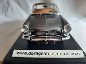 PEUGEOT 404 GRIS METAL 1960 WHITEBOX REF WB124160 ECHELLE AU 1/24 EME COLLECTION - Imagen 1 de 7