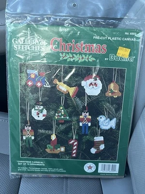 Bucilla Vintage Gallery Stitches “Christmas Carnival” Ornament Kit Pack No 6502 Foto 1 de 4