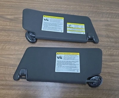 (Par) Parasoles negros laterales derecho y derecho Ford Explorer 2011-2019 sin iluminación Foto 1 de 4