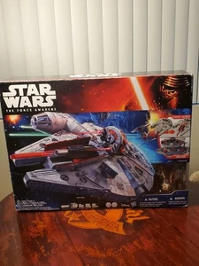 Star Wars Force Awakens Millennium Falcon Battle Action con personaggi (nuovo, sigillato) - Foto 1 di 6