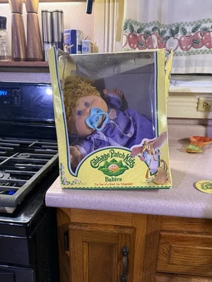 Б/у кукла 2005 Cabbage Patch Kids Babies Kamryn Janelle с аксессуарами - Изображение 1 из 4