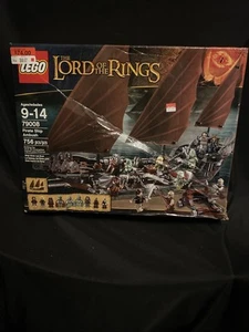 Lego 79008 Der Herr der Ringe Piratenschiff Hinterhalt 756 Teile VERSIEGELTER beschädigter Karton - Bild 1 von 14