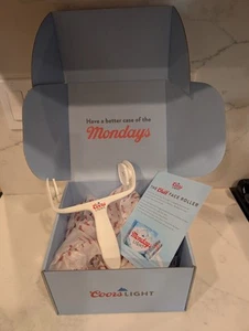 Coors Light The Chill Face Roller Limited Edition Coors Co (2025) Beer - IN HAND - Picture 1 of 3