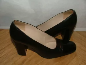 WOMENS CHANEL HEEL SIZE 7 37 LEATHER MADE IN FRANCE BLACK SOLID #365 - Picture 1 of 6