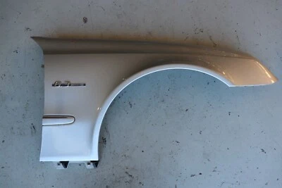 Mercedes Benz E63 AMG W211 2007 Front Guard Fender RHS J146 - Imagem 1 de 4