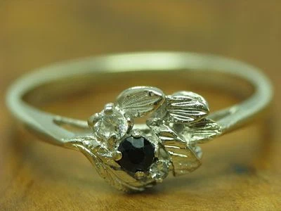 Anello In Argento Sterling 925 Con Spinello E Zirconia / Argento Reale / RG 57 - Immagine 1 di 3