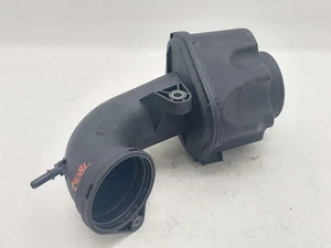 2023 MCLAREN ARTURA LEFT AIR INTAKE TUBE INTAKE TUBE RESONATOR 16F0065CP - Picture 1 of 7
