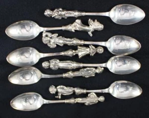 Grupo de 8 cucharas plateadas Reed & Barton para niños de Navidad 1980-1987 - Imagen 1 de 8