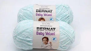 2 Knäuel Bernat Baby Samtgarn in Bleached Aqua - Bild 1 von 4