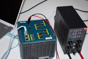 Cisco IE3000 8-TC, 8-ports + 2 SFP, LANBASE permanent, v. 12.2 55, 1-y warranty - Picture 1 of 15