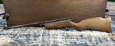 Pistola de aire comprimido Crosman Bolt modelo 180 calibre .22 CO2 de colección hecha en EE. UU. Foto 1 de 4