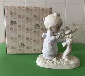 “His Eye Is On The Sparrow” 1983 Precious Moments 5.25” Tall Figurine In Box - Picture 1 of 9