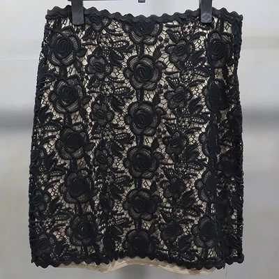 Falda para mujer Blumarine negra con flores bordadas mezcla de algodón color beige Foto 1 de 4