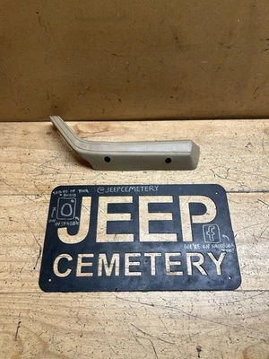 84-96 Jeep Cherokee XJ MJ OEM Tan Hockey Stick Door Pull Handle Passenger RH - Image 1 of 4