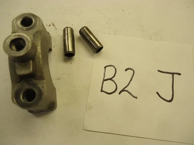 80-83 HONDA CB750C CAMSHAFT HOLDER CAP B2 J CAM CB900C CB1000 1982 CB750SC C F - Image 1 of 4