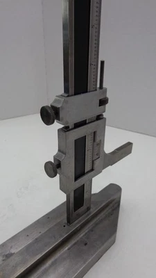 STARRETT # 454 MASTER VERNIER HEIGHT GAGE 0-24" RANGE MEASUREMENT - Image 1 of 4