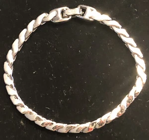 NAPIER bracelet silver tone 6” - Picture 1 of 5