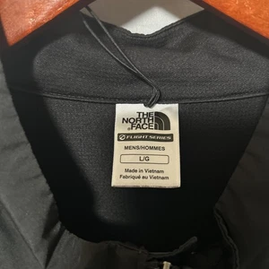 The North Face Men’s Size L Fight Series Reflective Windbreaker Jacket EUC - Picture 1 of 10