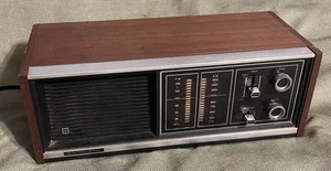 Vintage 1970er Holzgehäuse "PANASONIC" Modell RE-7371 AM-FM Radio ~ SCHÖN! GETESTET WOW - Bild 1 von 11