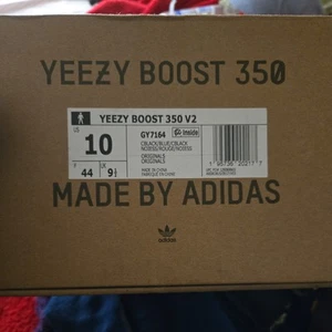 Size 13.5 - adidas Yeezy Boost 350 V2 Low Beluga Reflective - Picture 1 of 11