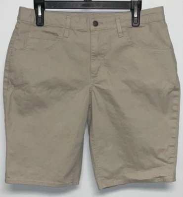 Lee Riders Mid Rise 百慕大短裤女式 12 米色 — 第 1/4 张图片