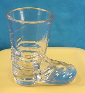 Kleine Klarglas Stiefel Schnapsglas - Shoes of Glass Sammlung - Bild 1 von 8