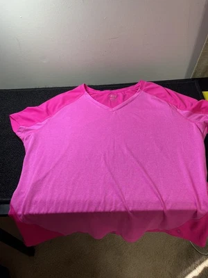 Camiseta deportiva Danskin Now para mujer talla XL estampado rosa Foto 1 de 4
