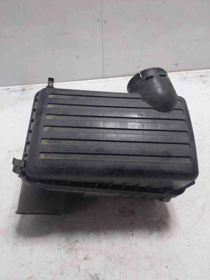 2002-2004 Isuzu Rodeo Air Box Assembly 3.2L ONLY OEM 8973187281 8971358090 - Image 1 of 3