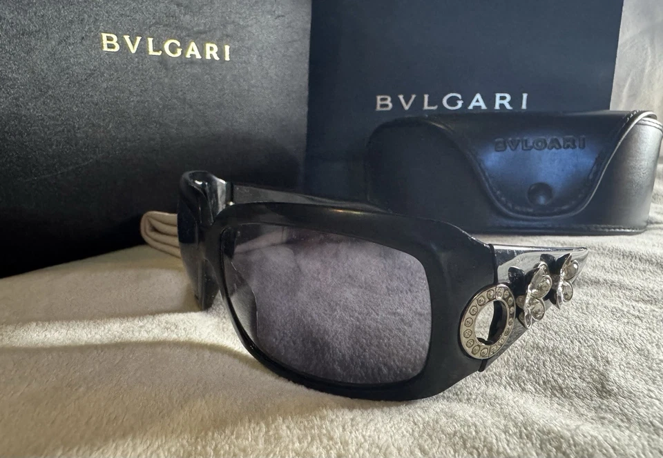 Gafas de sol BVLGARI AUTÉNTICAS 856b negras cuadradas flor cristal edición limitada Foto 1 de 4