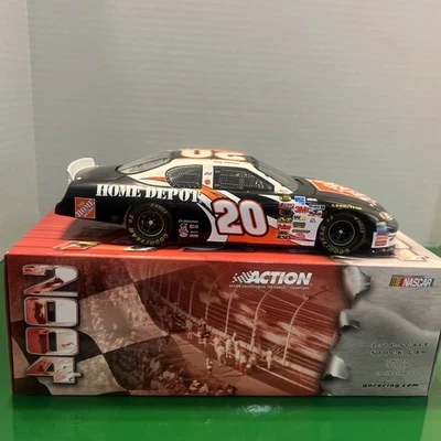 1/24-Acción-Tony Stewart #20 Home Depot 2004 Monte Carlo Foto 1 de 3