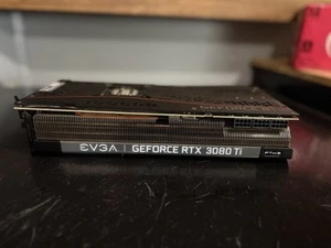 VRAM EVGA Nvidia GeForce RTX 3080 Ti 12 Go ne fonctionne pas pour pièces uniquement - Photo 1/6