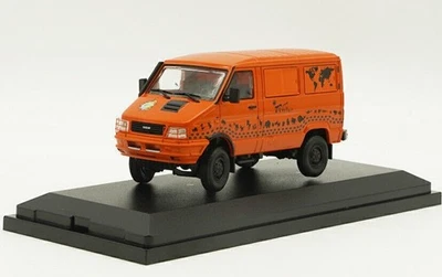 1/43 Alloy diecast car model IVECO 2045 animal protection - Image 1 of 4