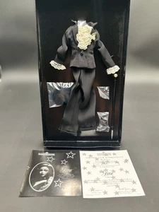 Ashton Drake Gene Marshall "BLONDE LACE" Puppenoutfit - Bild 1 von 6