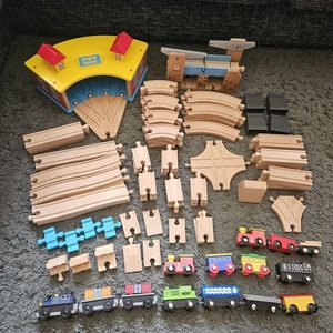 ELC BRIO Compatible Wooden Railway Train Set Track Track Large Bundle 100+Pieces - Picture 1 of 11