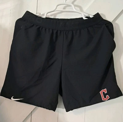 Pantalones cortos de béisbol Nike Cleveland Guardians talla grande negros Foto 1 de 4